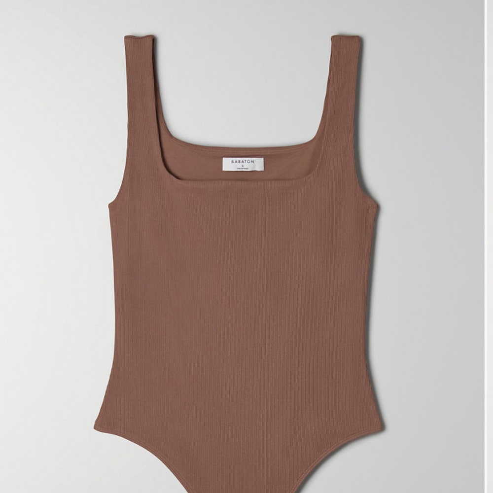 Aritzia Babaton Contour Bodysuit - Never Worn